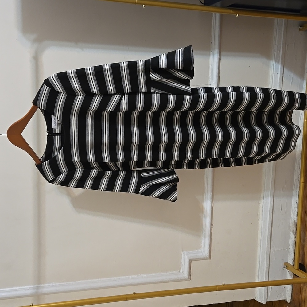 Black & White Knit Dress w/Bell Sleeves sz 12